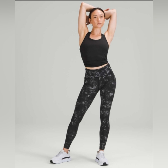 Lululemon Swift Speed High-rise Tights 28". Size 2 - Picture 2 of 16